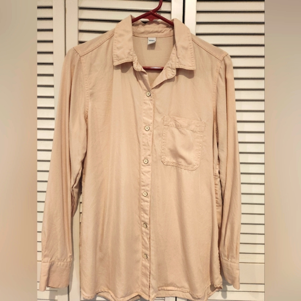 Old Navy button up (M) light pink